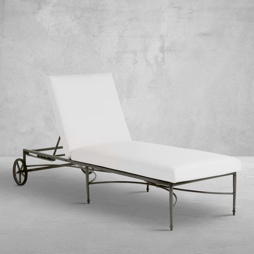 4366 Roma Chaise